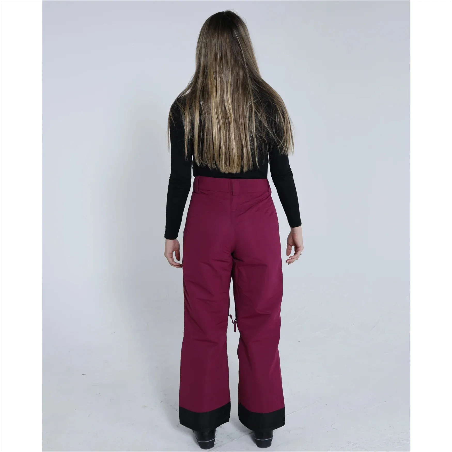 Snow Country Outerwear Women’s Ski Pants Snowboarding  Insulated S-XL Reg and Short